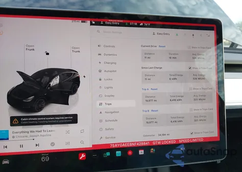 2022 Tesla Model Y Long Range Dual Motor All-Wheel Drive z USA, uszkodzony, nr VIN 7SAYGAEE8NF428841